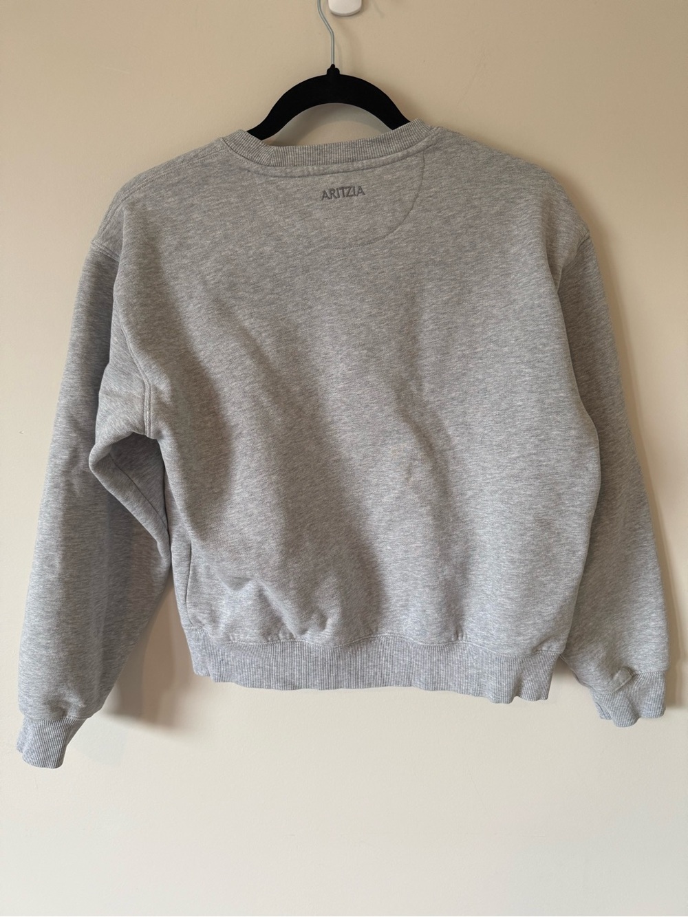 63. | Aritzia | Sweatfleece Cozy Fleece |Grey Crewneck Sweatshirt | XS - Picture 3 of 7